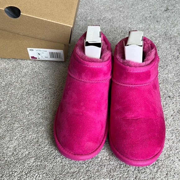 UGG Shoes - Kids’ Classic Ultra Mini UGGs
